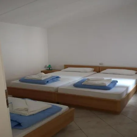 Lumbarda Resort Apartments 룸바르다