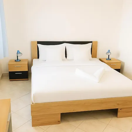 アパート Lumbarda Resort Apartments