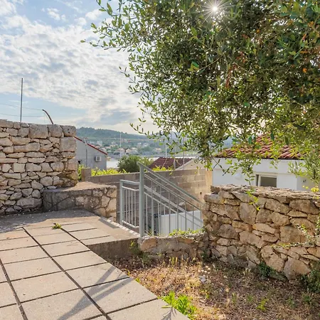 Lumbarda Resort Apartments Apartament