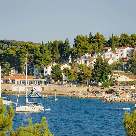 Lumbarda Resort Apartments Apartamento *