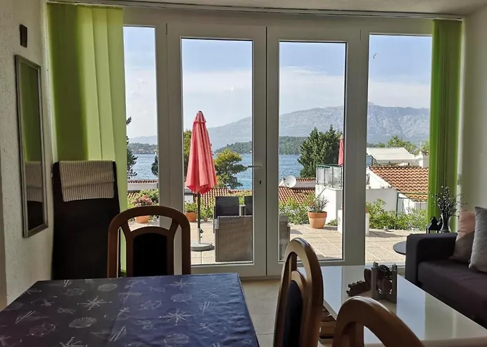 Lumbarda Resort Apartments * لومباردا