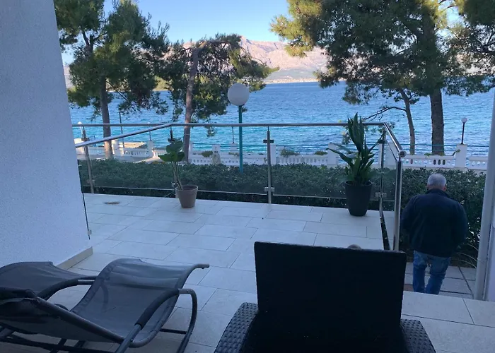 Lumbarda Resort Apartments *