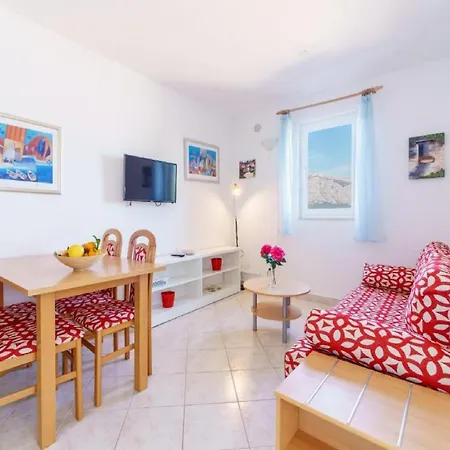 Lumbarda Resort Apartments 公寓