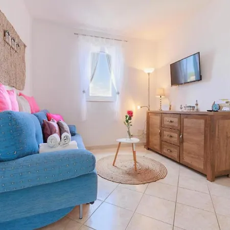 Lumbarda Resort Apartments