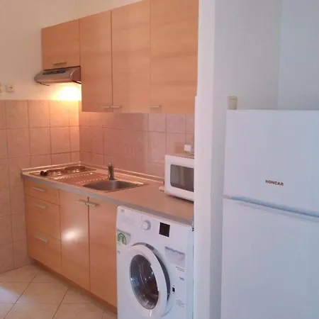 Lumbarda Resort Apartments