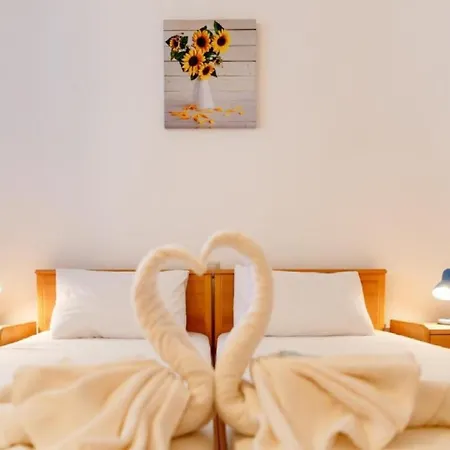 Lumbarda Resort Apartments *