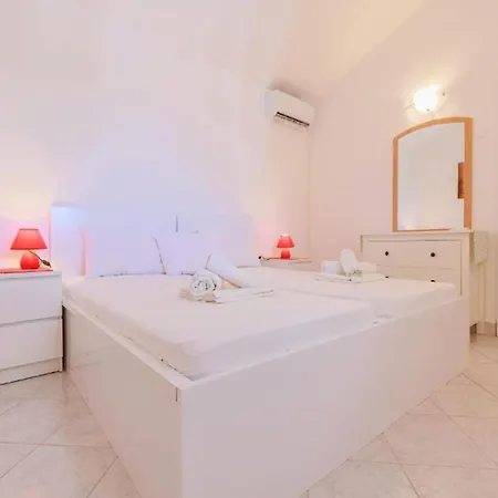 Lumbarda Resort Apartments * Lumbarda