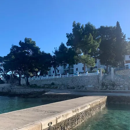 Lumbarda Resort Apartments