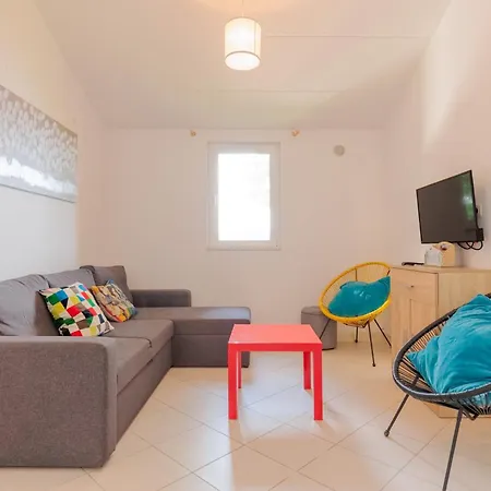 Lumbarda Resort Apartments 公寓 *