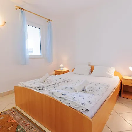 Lumbarda Resort Apartments 公寓 *