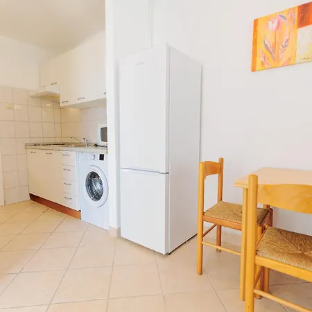 Lumbarda Resort Apartments 公寓