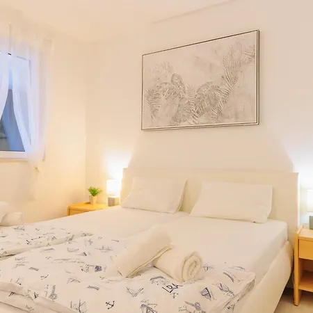 Lumbarda Resort Apartments 公寓 *