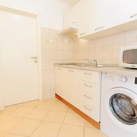 Lumbarda Resort Apartments 鲁巴达