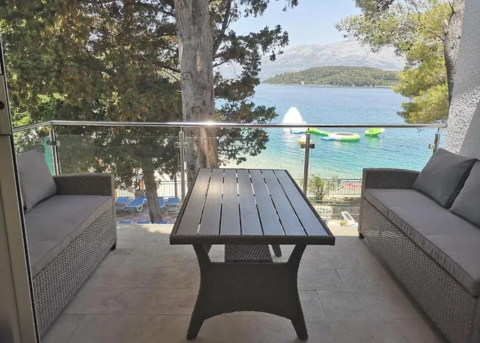 Lumbarda Resort Apartments 아파트