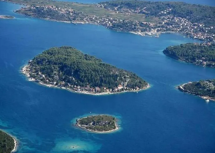 아파트 Lumbarda Resort Apartments *