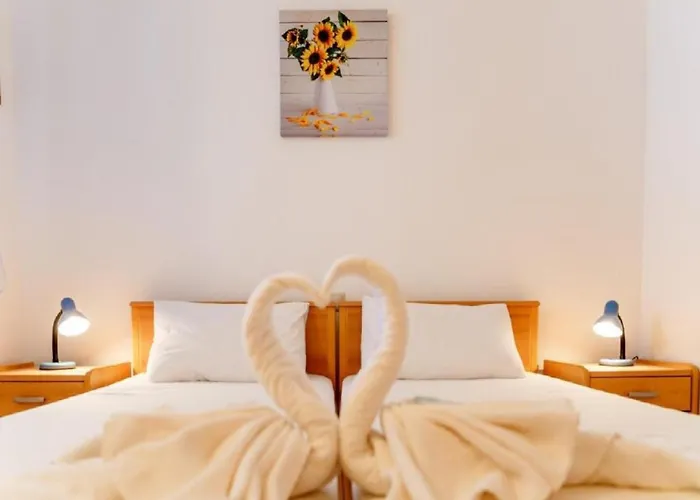 Lumbarda Resort Apartments *