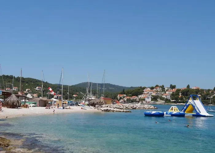 아파트 Lumbarda Resort Apartments 룸바르다