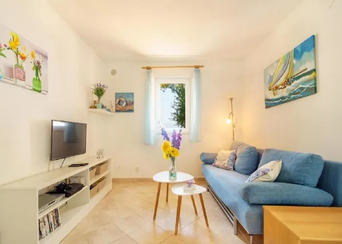 Lumbarda Resort Apartments 룸바르다