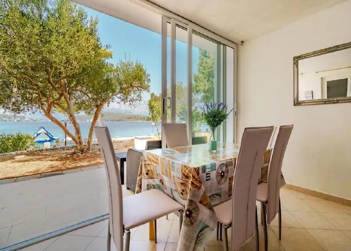 아파트 Lumbarda Resort Apartments 룸바르다