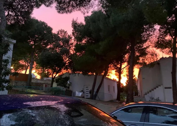 Lumbarda Resort Apartments