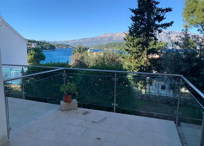 Lumbarda Resort Apartments 아파트